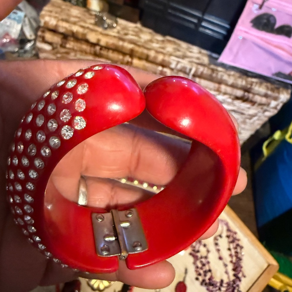 Mixed Vtg Jewelry lot of REDS - Picture 6 of 16